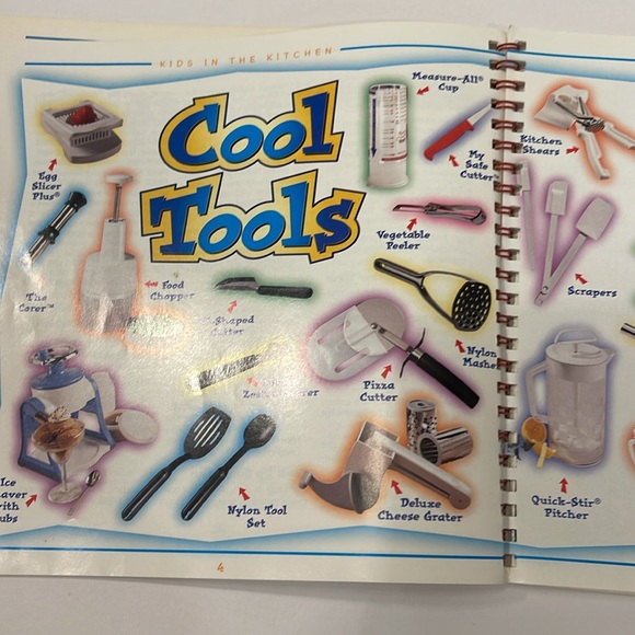 The Pampered Chef Kids In The Kitchen Cookbook - Picture 4 of 9